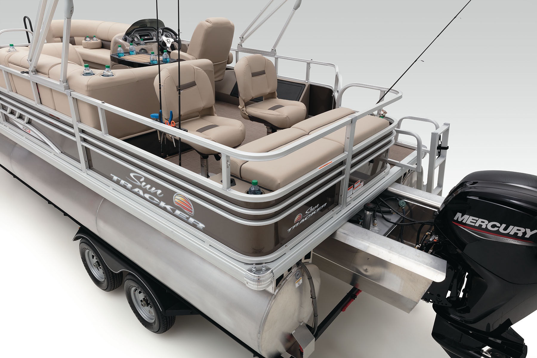 SPORTFISH XP SUN TRACKER Fishing Pontoon Boat